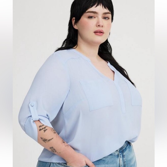 torrid Tops - Kentucky Blue Size 5X✨Blouse